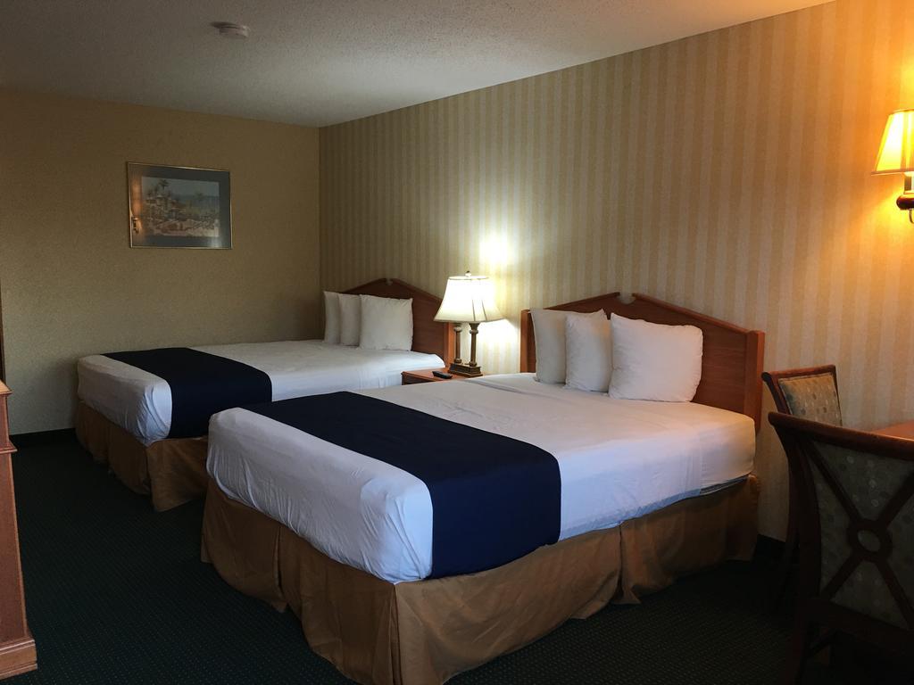 Springfield Inn Room photo